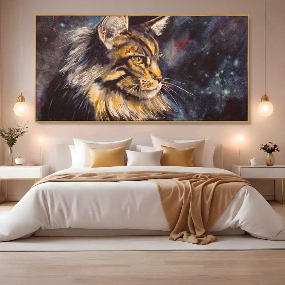 Tablou canvas cu tablou canvas cu pisica in galaxie, in rama de aluminiu auriu, pe perete intr-un dormitor